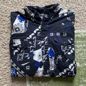 Wrangler Vintage Geometric/ Aztec Button Down